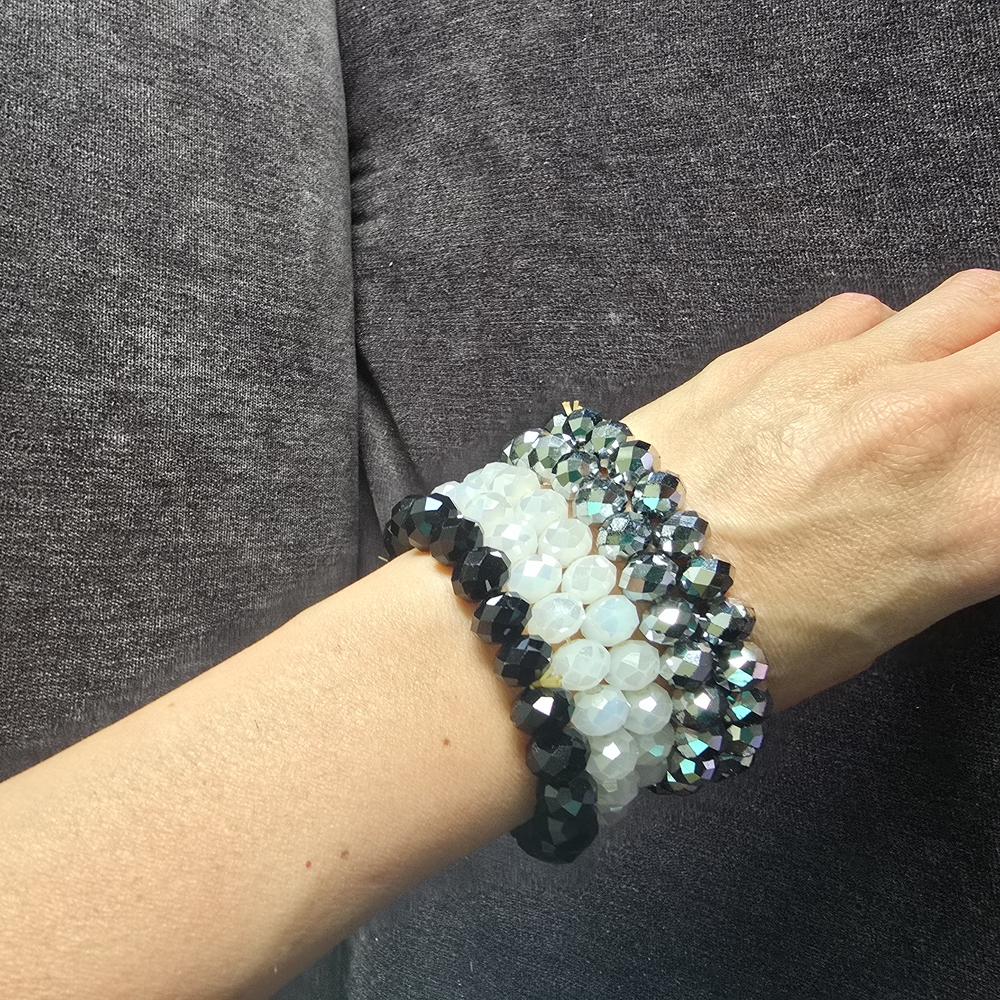 Elegant Black and White Beaded Bracelet Set